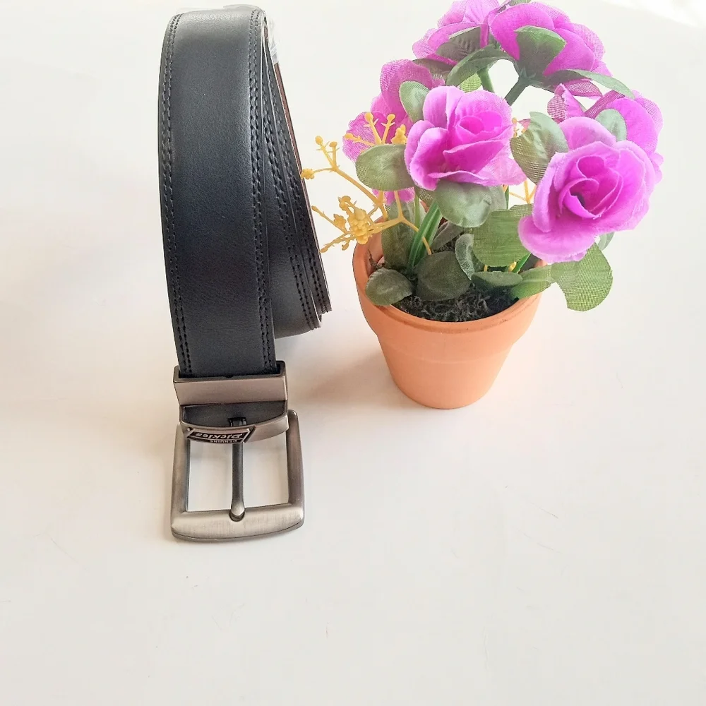 Dickies Men's Genuine Leather Reversible Black Belt